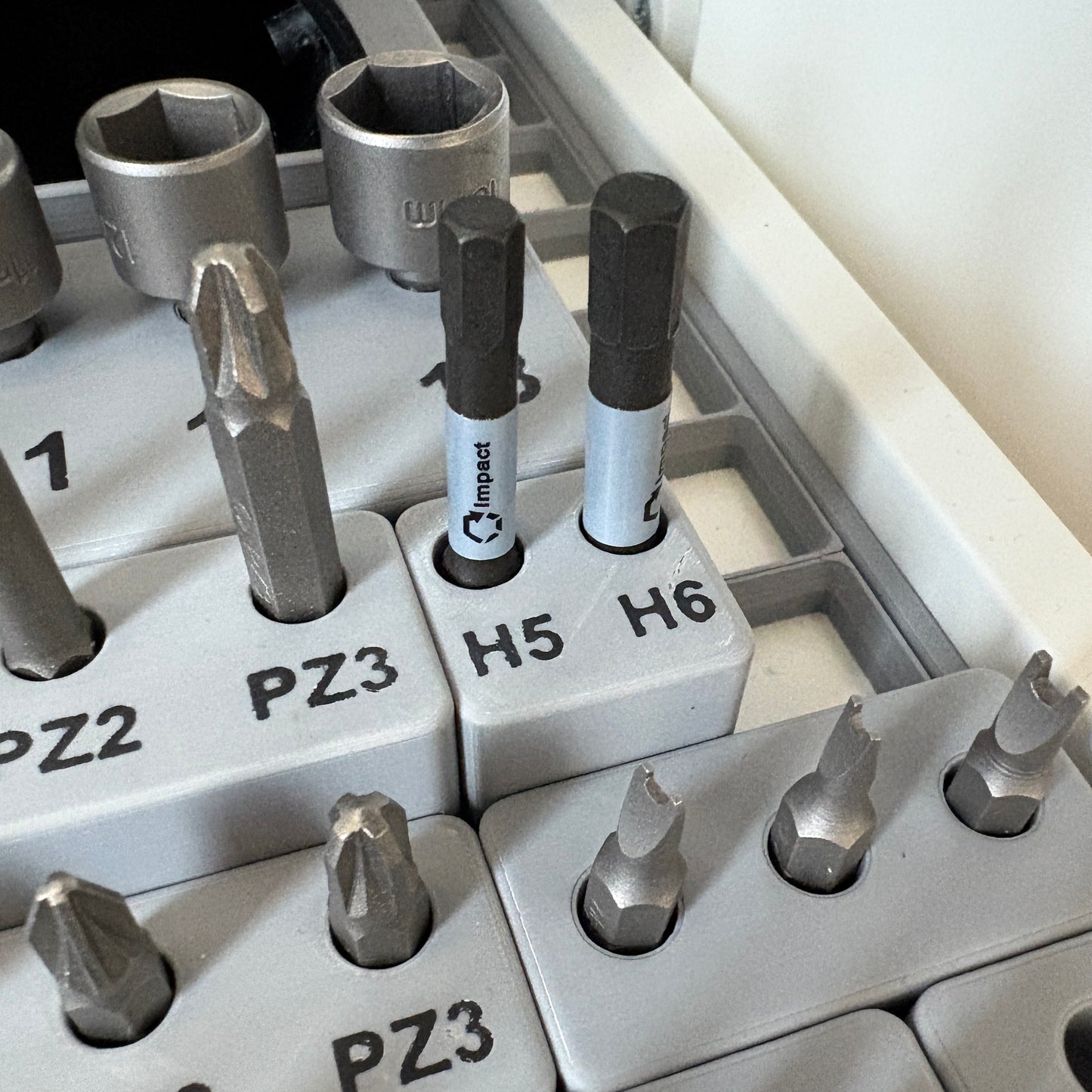 Bit Holder "H" - 1x1